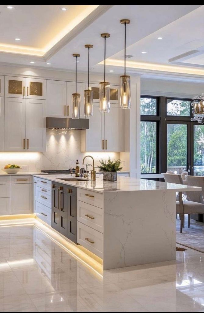 Luxury kitchen · Los Angeles